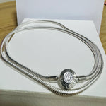 Collar moments broche redondo